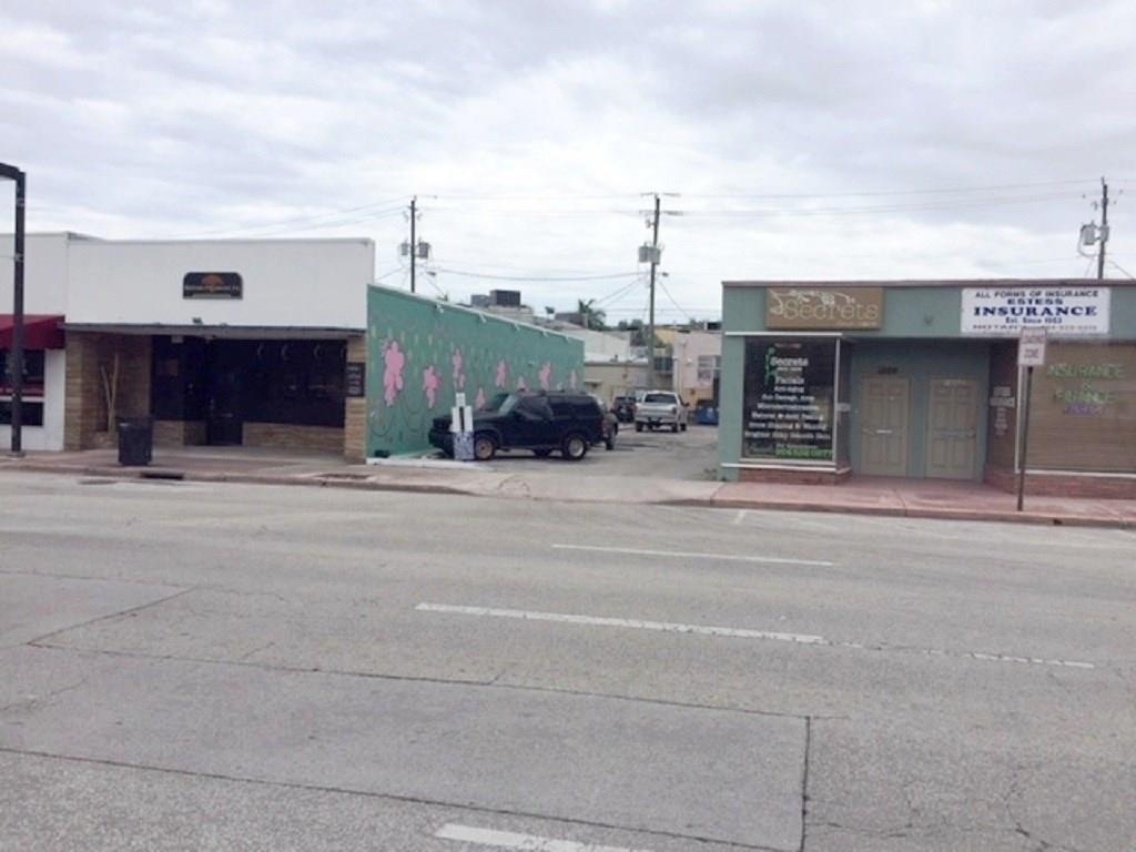 Hollywood 1-21 B - Land