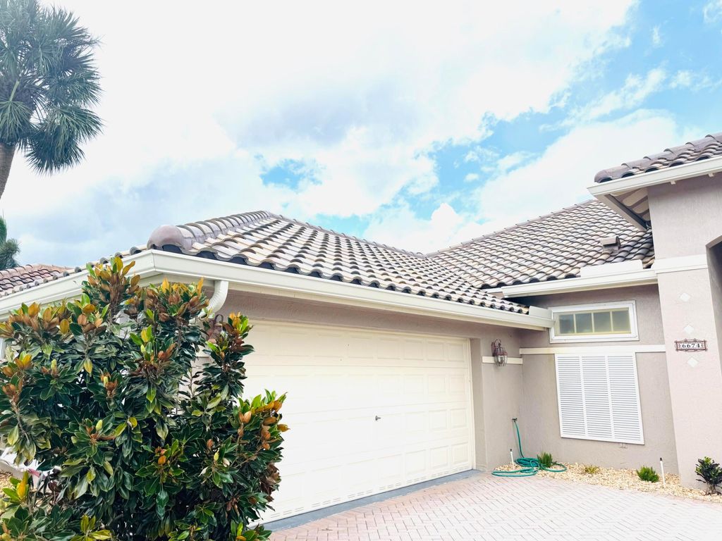 Photo of 6674 Jog Palm Drive, Boynton Beach, FL 33437 (MLS # R11121949)