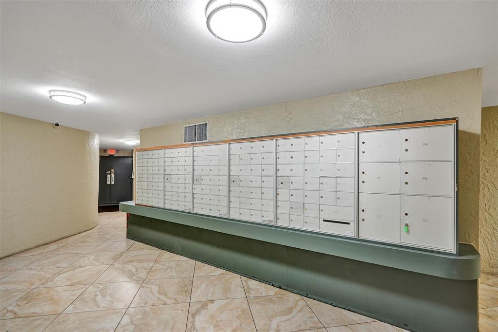 INVERRARY GARDENS CONDO I - Residential