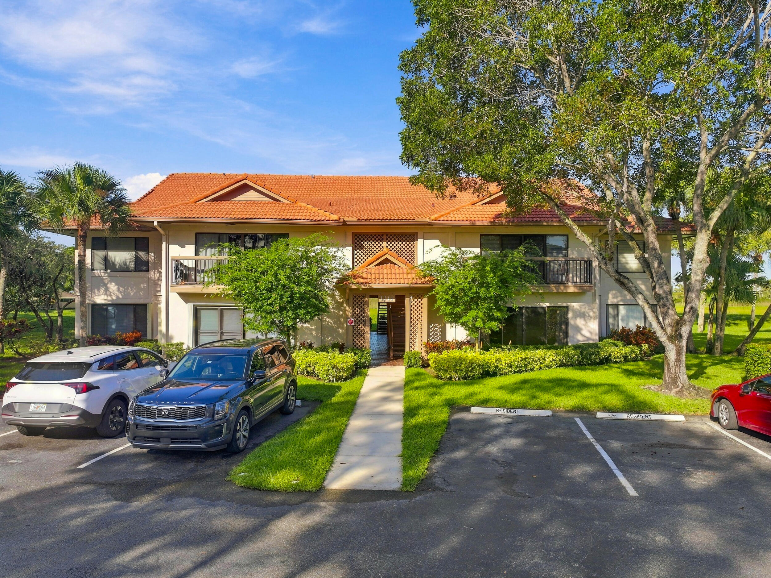 1111 DUNCAN Circle 202