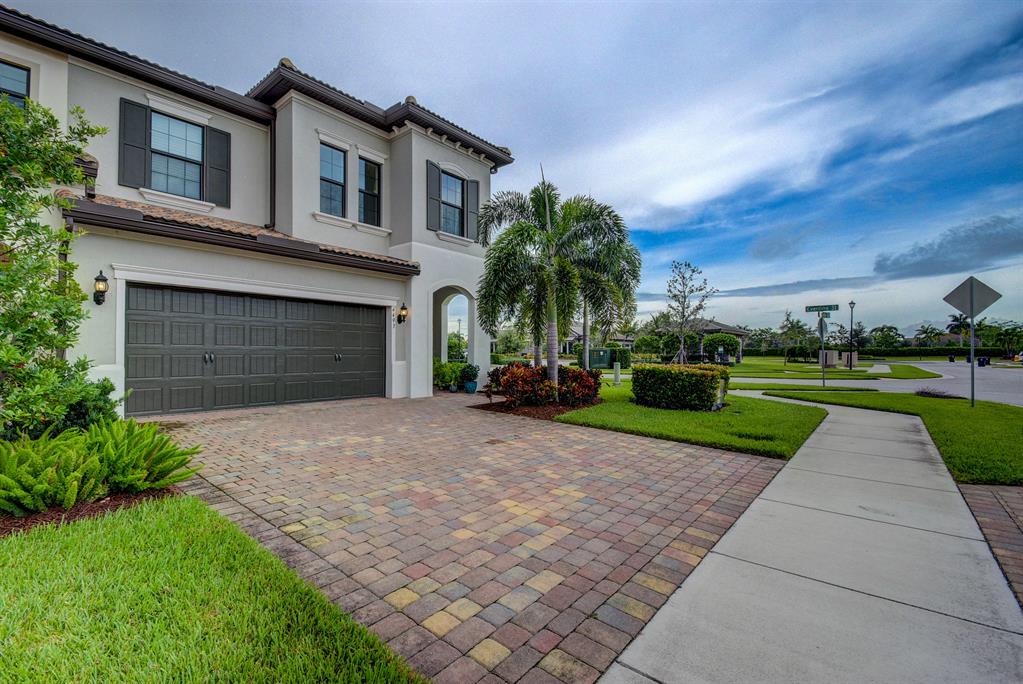 FIELDS AT GULFSTREAM POLO - Residential