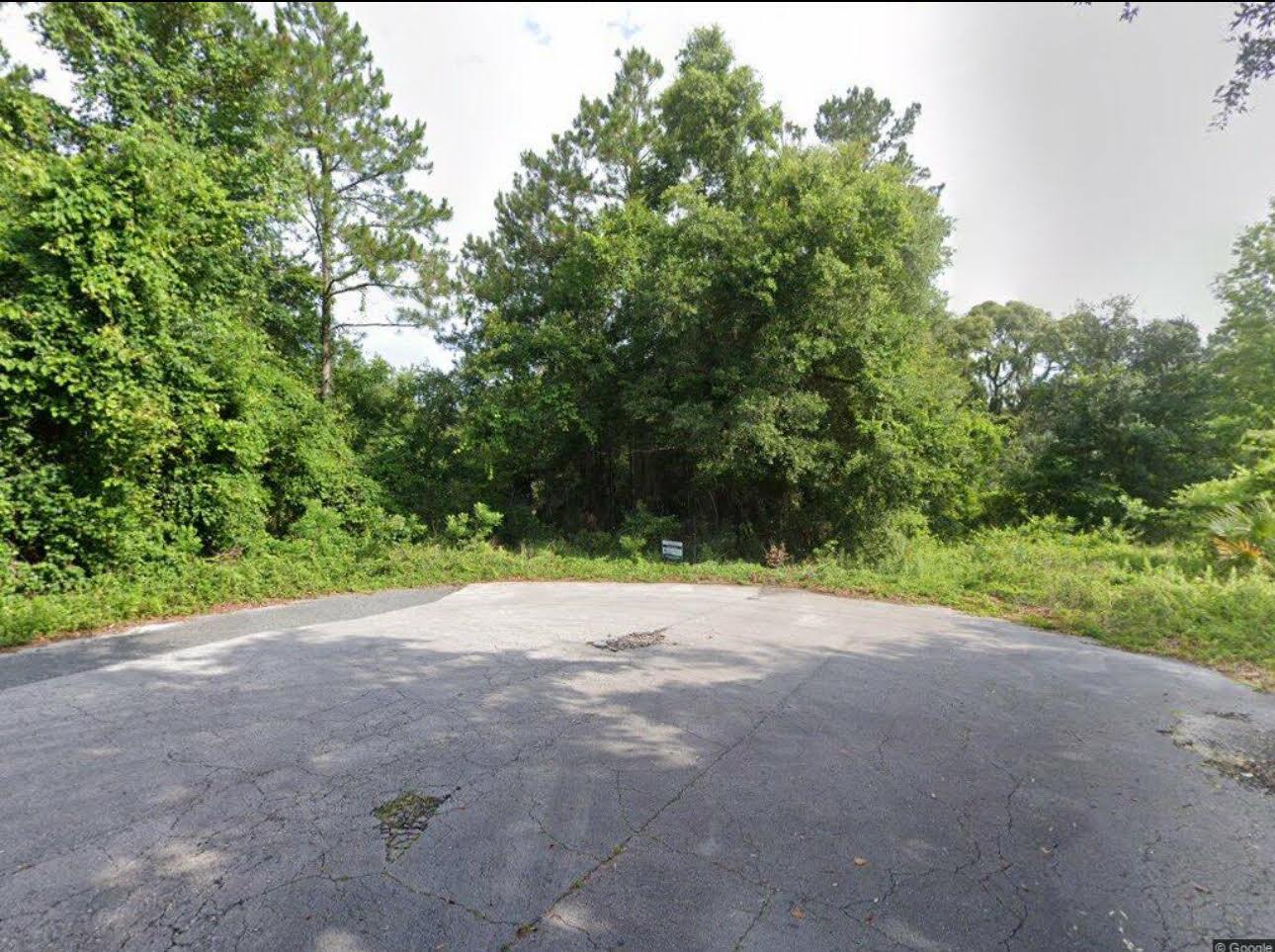 102 SW Green Acres Way