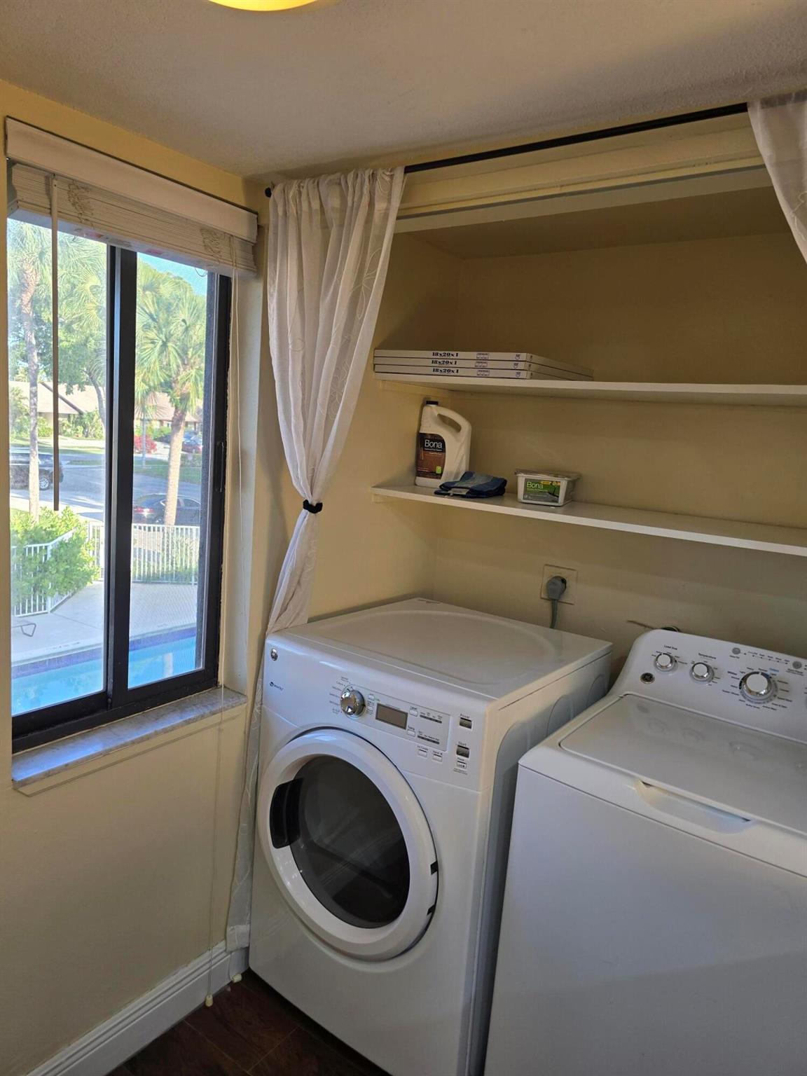 WESTHAMPTON CLUB CONDO - Residential Lease