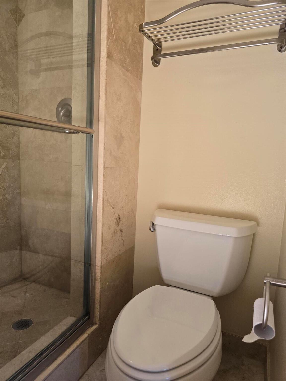 WESTHAMPTON CLUB CONDO - Residential Lease