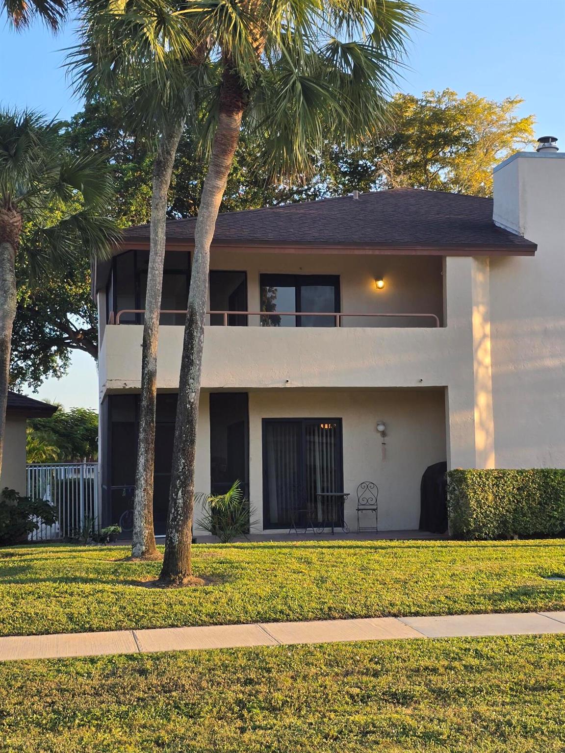 WESTHAMPTON CLUB CONDO - Residential Lease