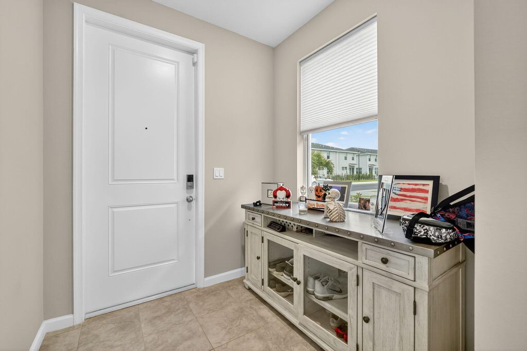 Photo of 5672 SE Edgewater Circle, Stuart, FL 34997 (MLS # B26015056)