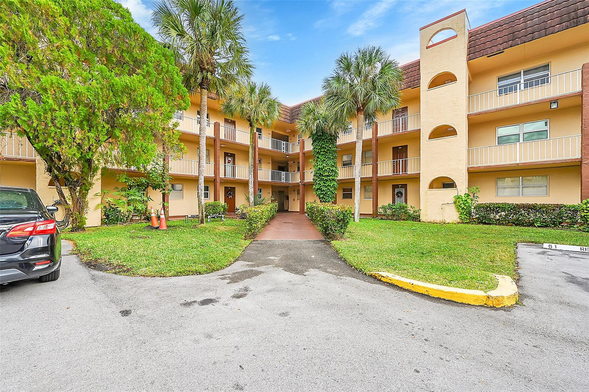 Sunrise Lakes Phase III - Residential