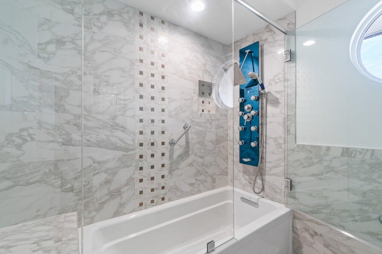 TROPIC ISLE 4TH SEC - Residential