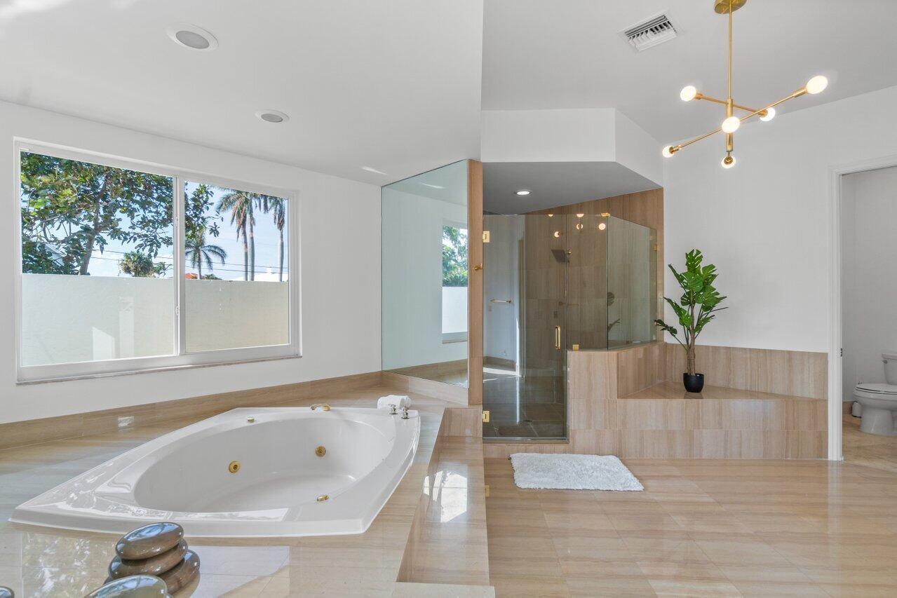 TROPIC ISLE 4TH SEC - Residential