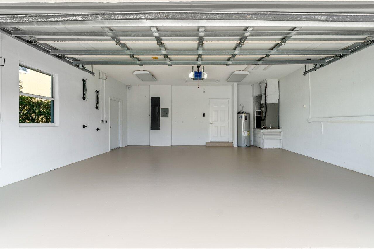 TROPIC ISLE 4TH SEC - Residential