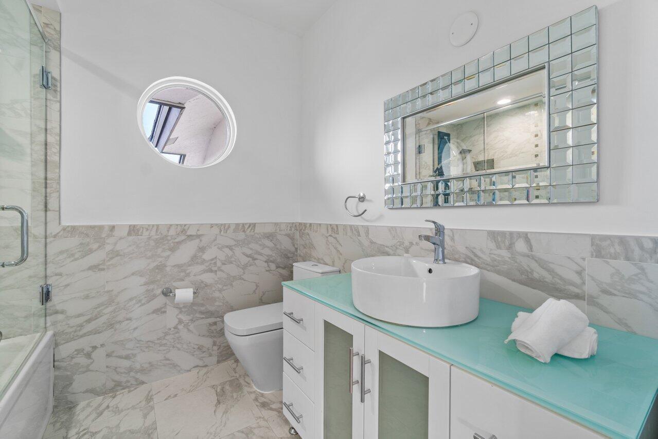 TROPIC ISLE 4TH SEC - Residential