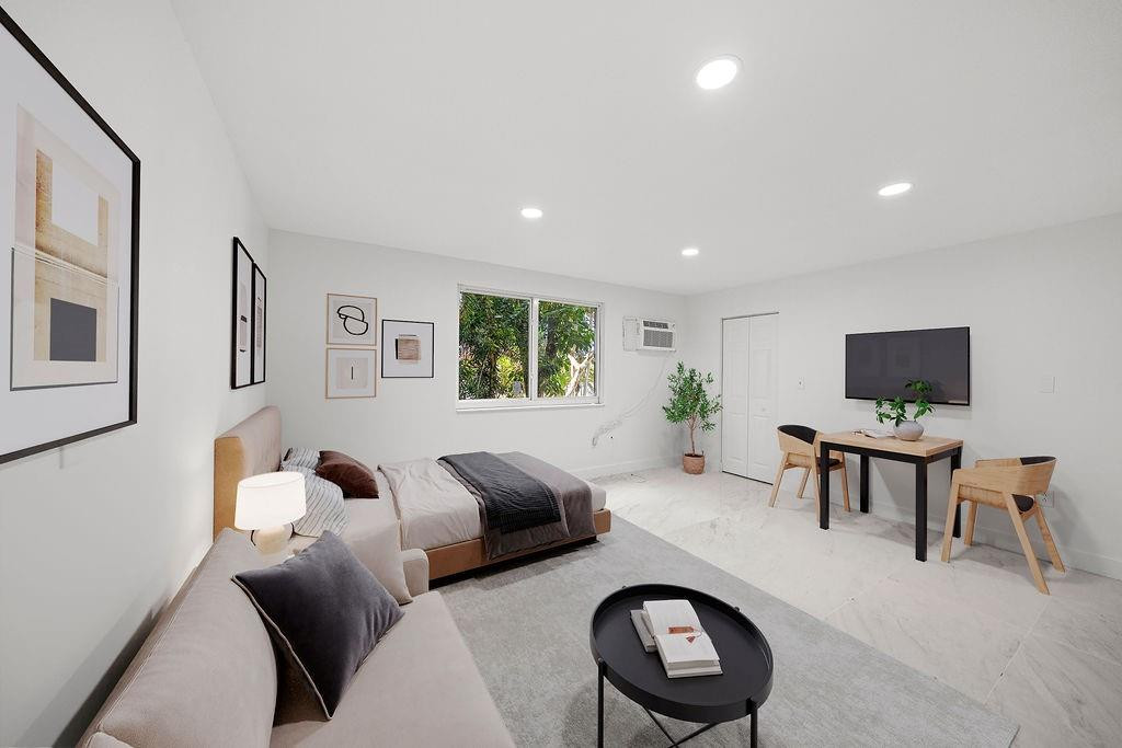 CORAL GATE EAST CONDO - Residential Lease