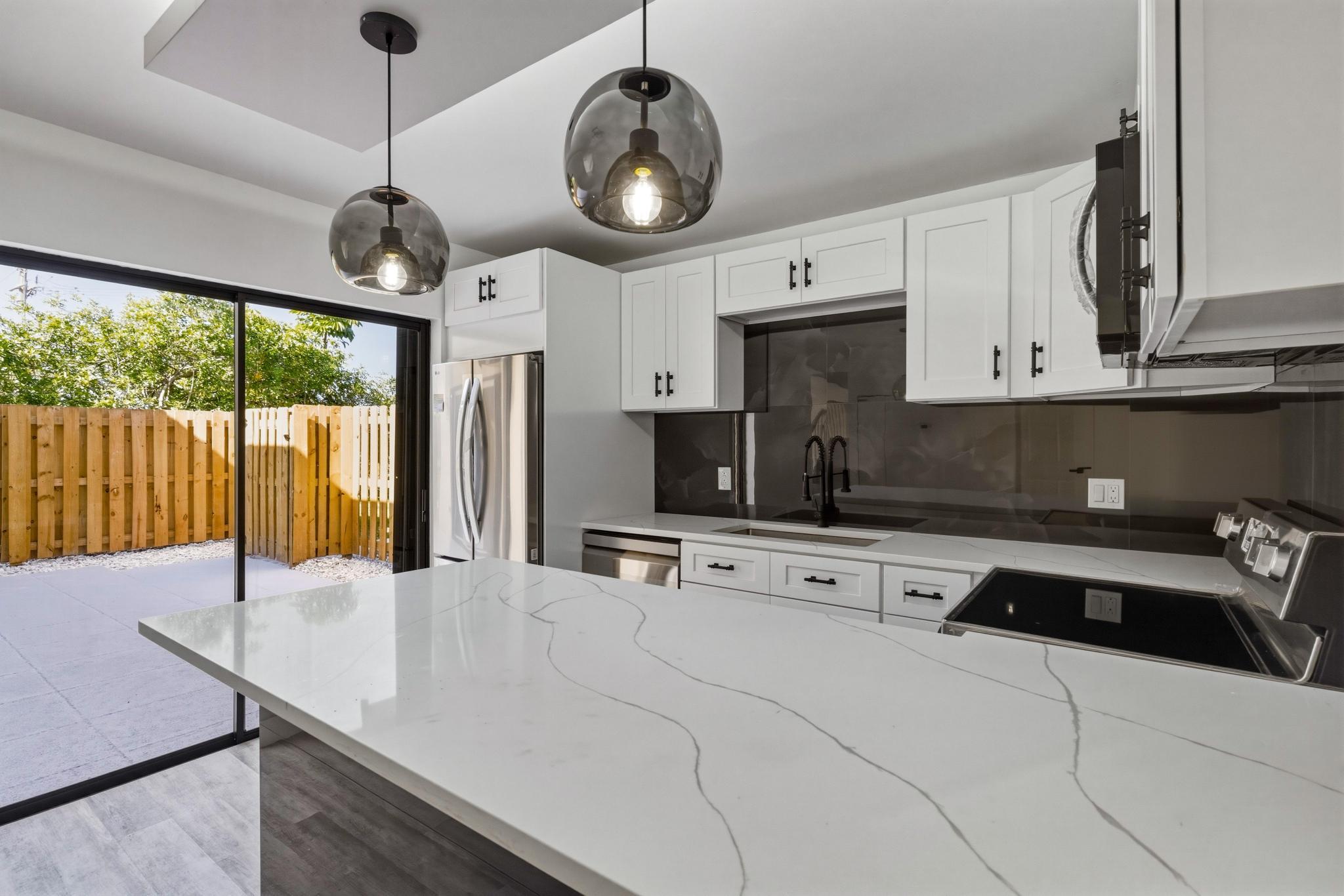 LAKEWOOD - Residential