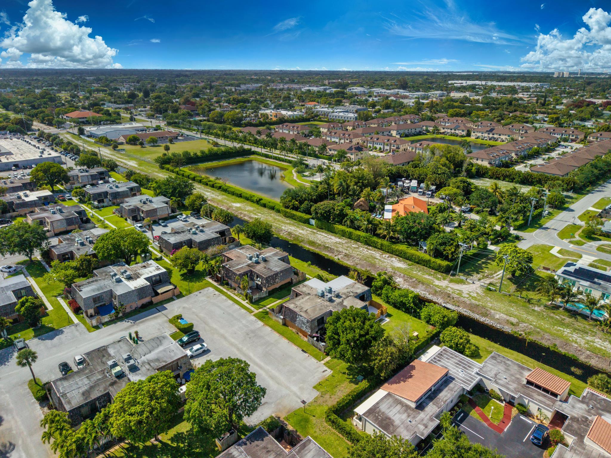 LAKEWOOD - Residential