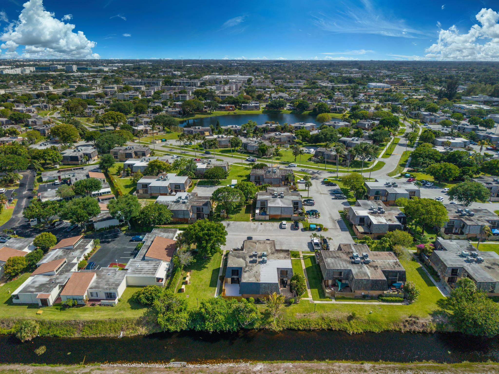 LAKEWOOD - Residential