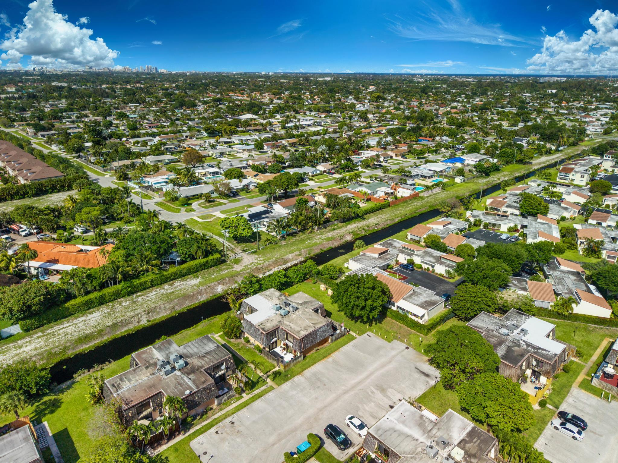 LAKEWOOD - Residential