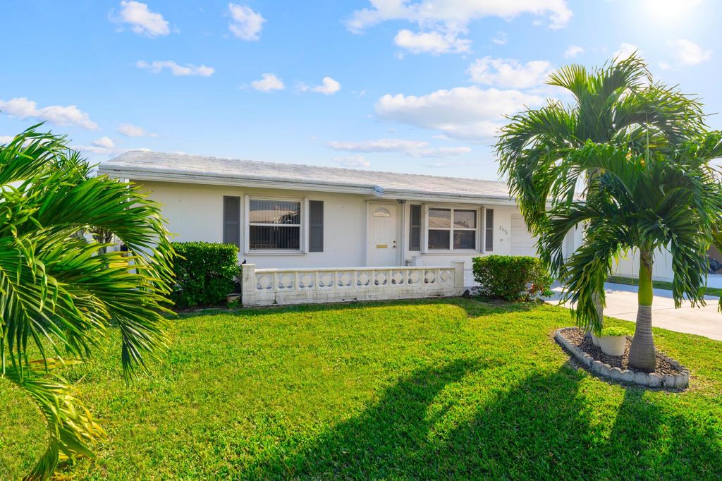 Photo of 2096 SW 13th Way, Boynton Beach, FL 33426 (MLS # R10964012)