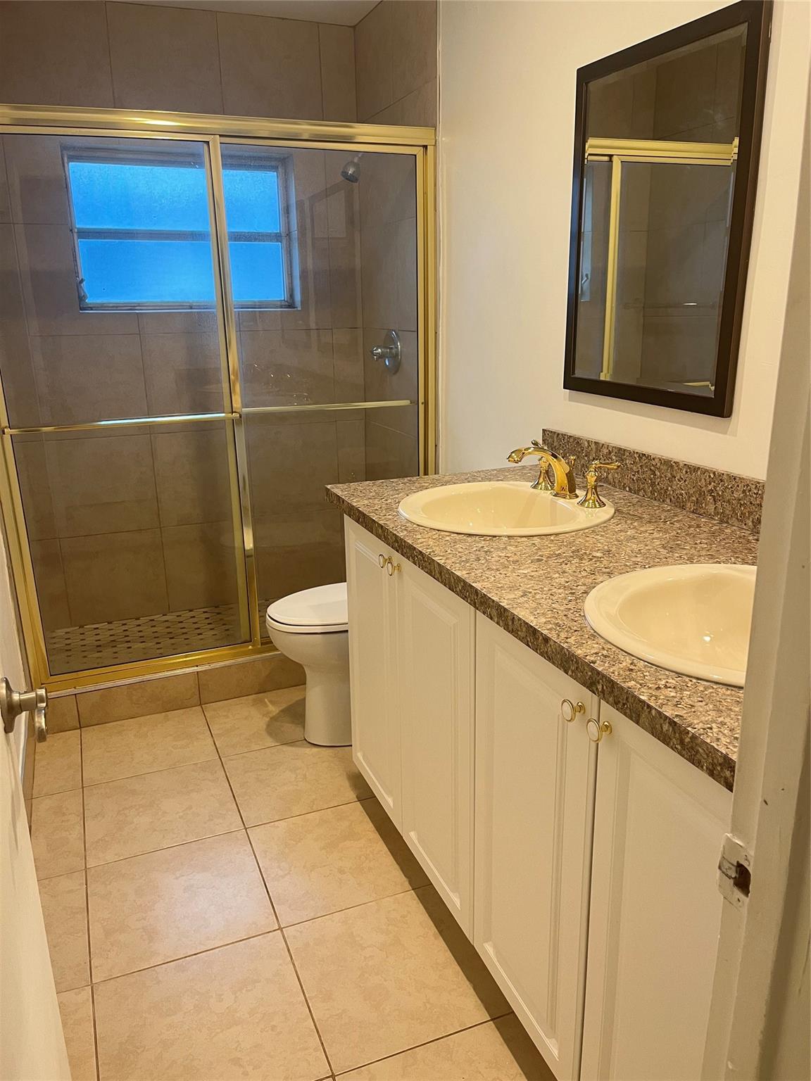 WESTWOOD 6 - Residential