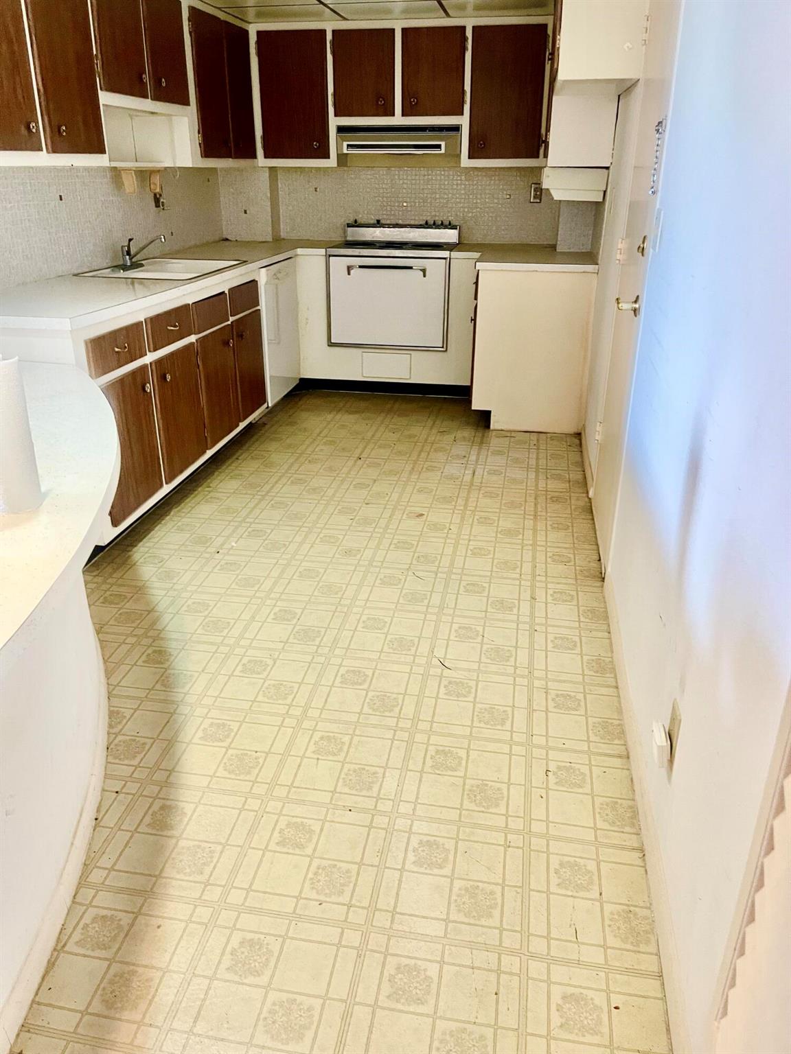 Royal Saxon - Residential