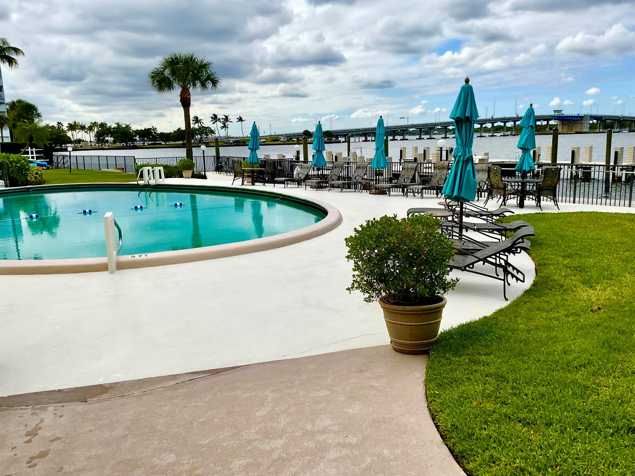 Royal Saxon - Residential