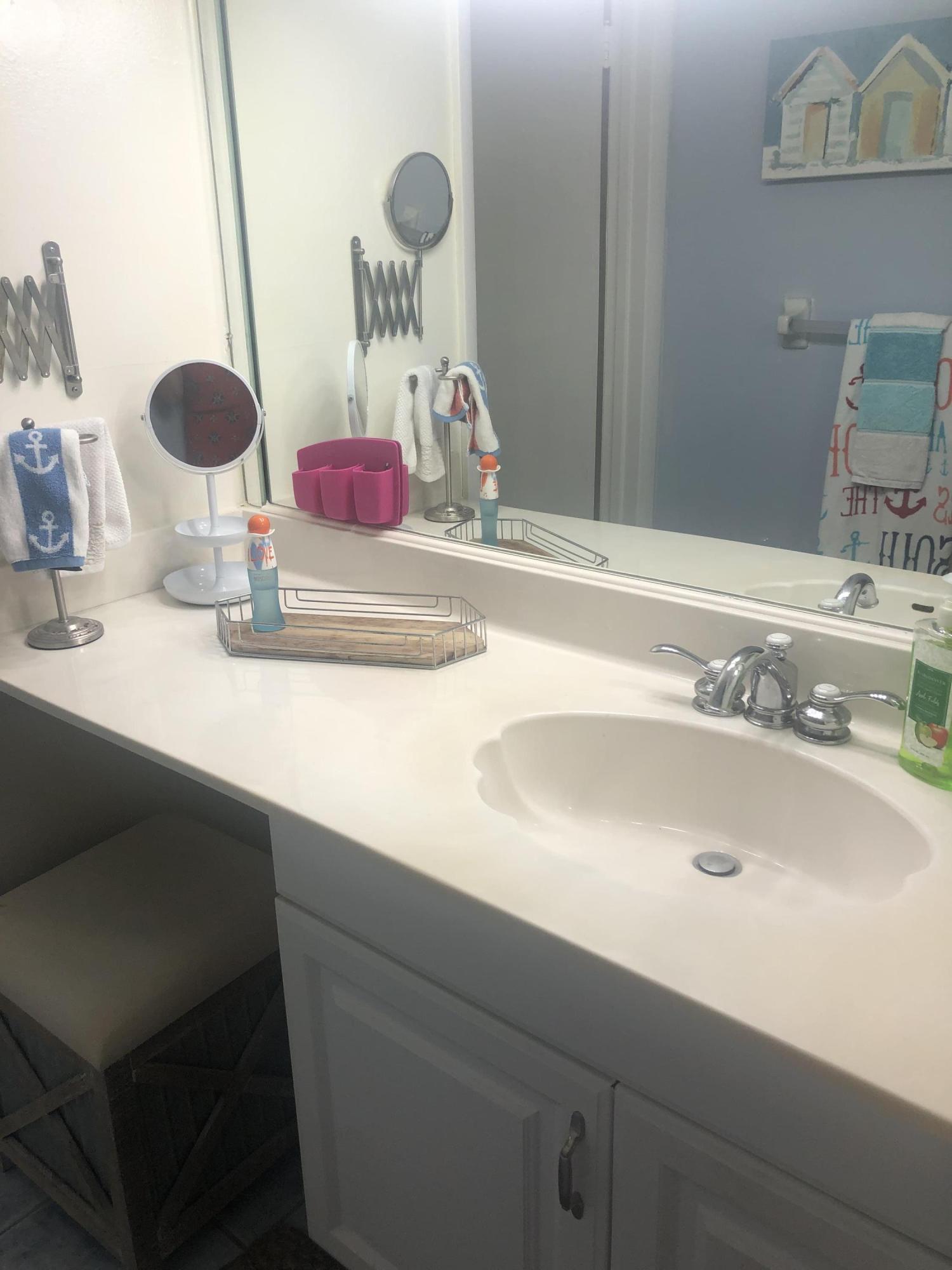 OCEAN HARBOUR CONDOMINIUM B - Residential Lease