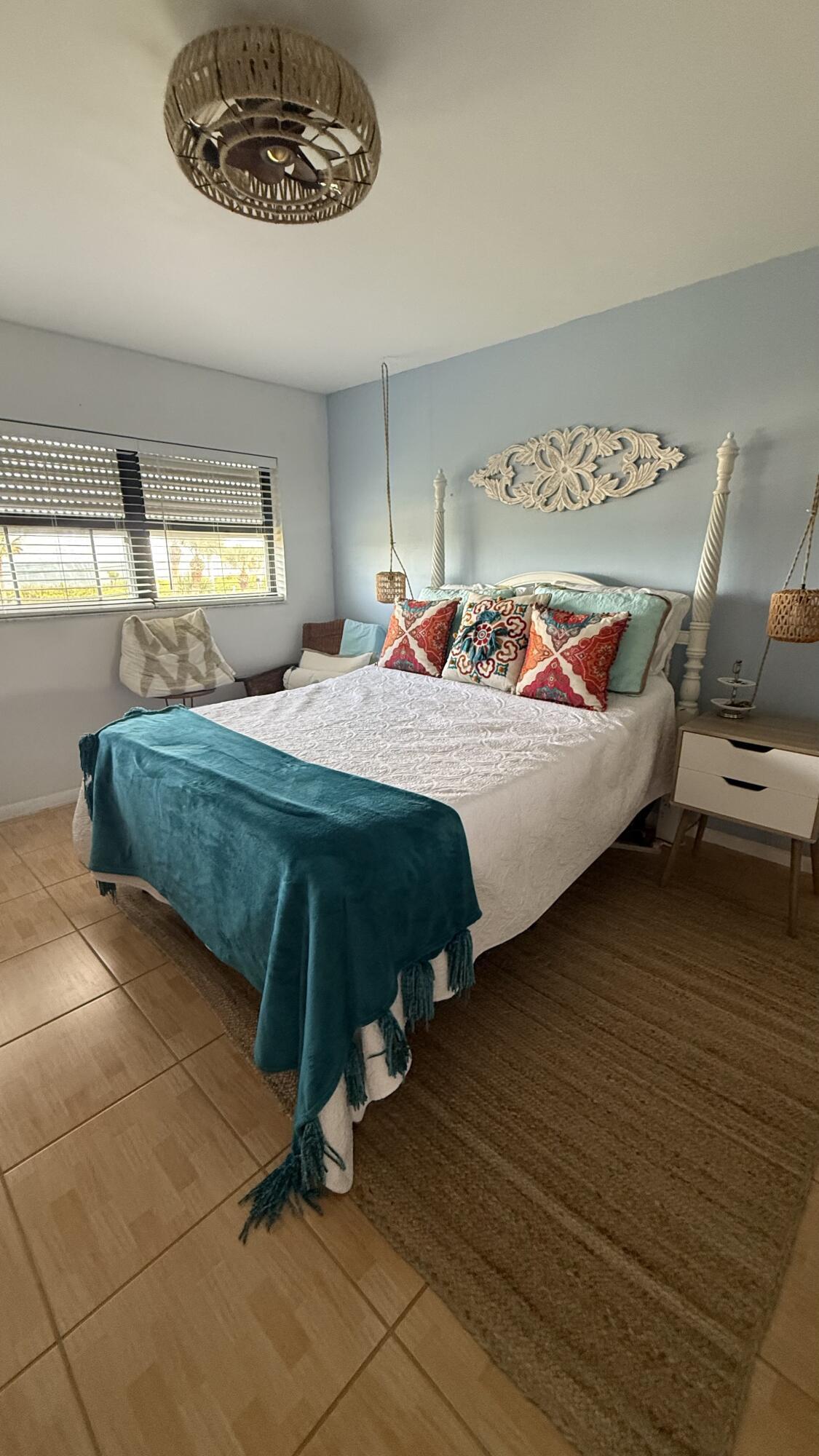 OCEAN HARBOUR CONDOMINIUM B - Residential Lease