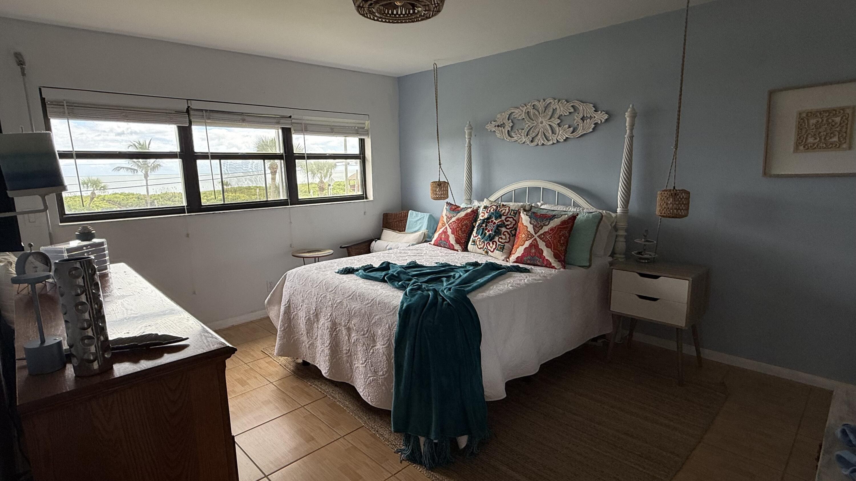 OCEAN HARBOUR CONDOMINIUM B - Residential Lease