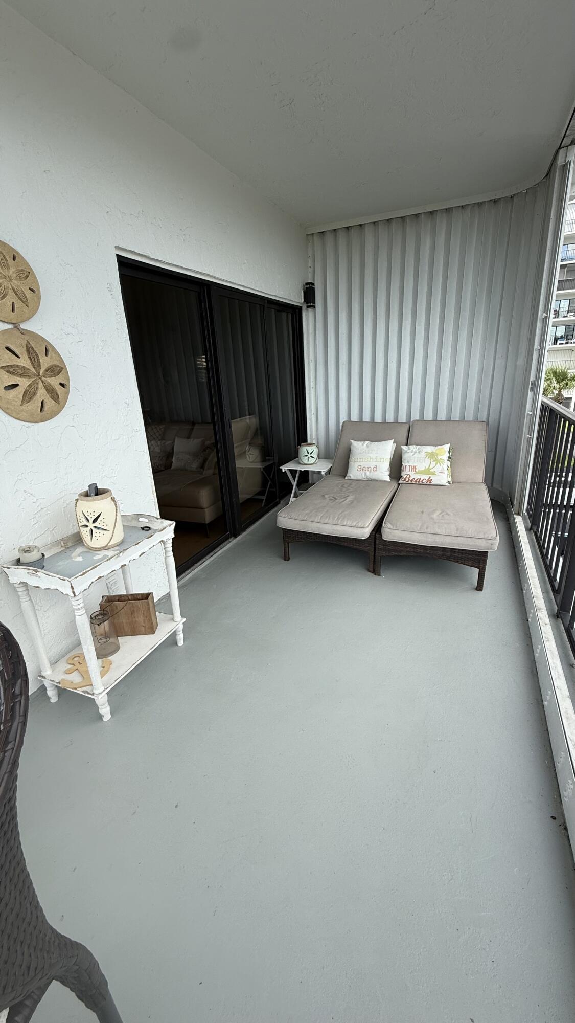 OCEAN HARBOUR CONDOMINIUM B - Residential Lease