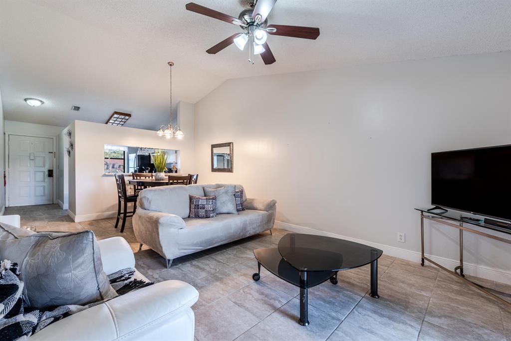 LUCERNE LAKES GOLF COURSE - Residential