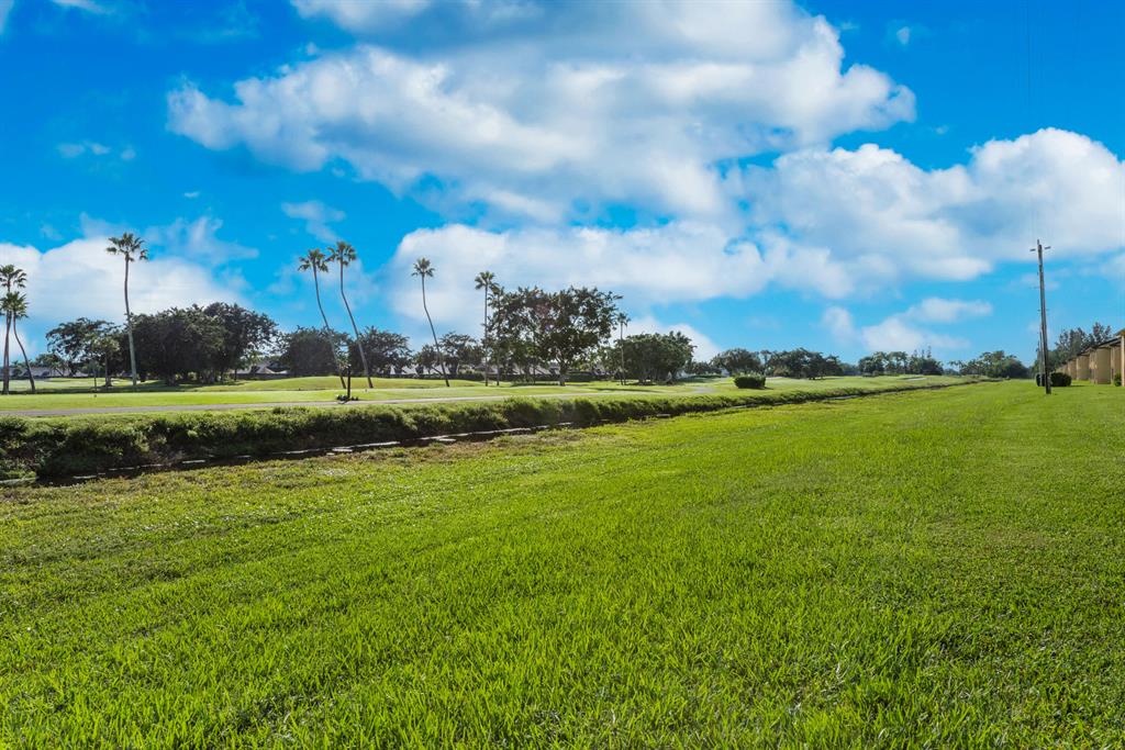 LUCERNE LAKES GOLF COURSE - Residential