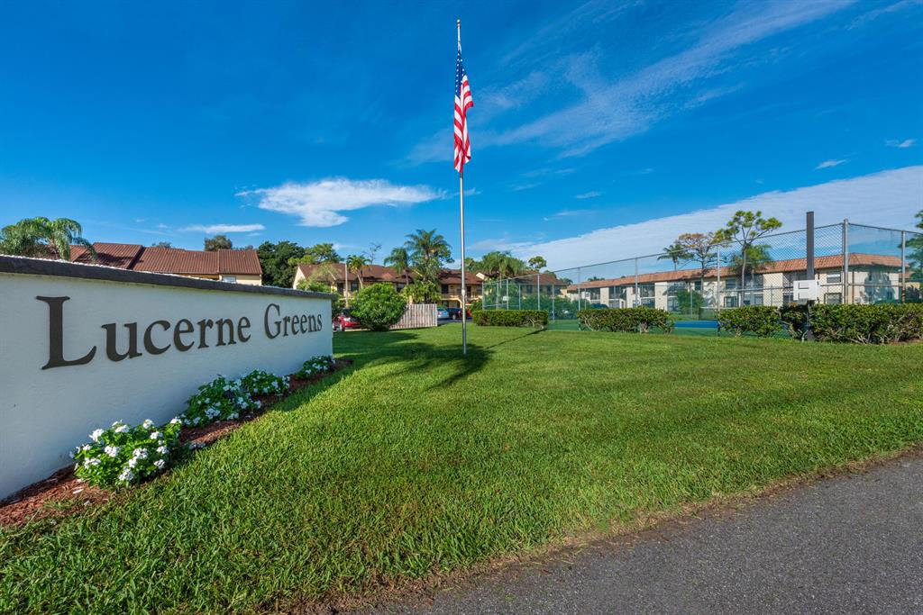LUCERNE LAKES GOLF COURSE - Residential