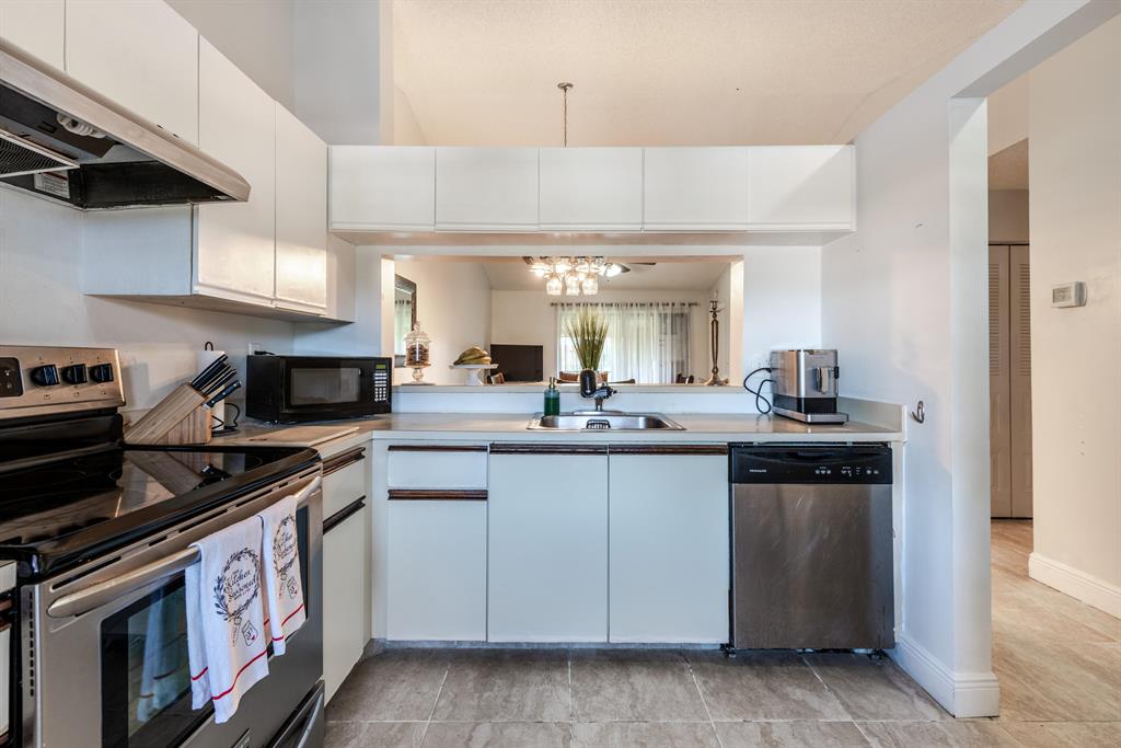 LUCERNE LAKES GOLF COURSE - Residential