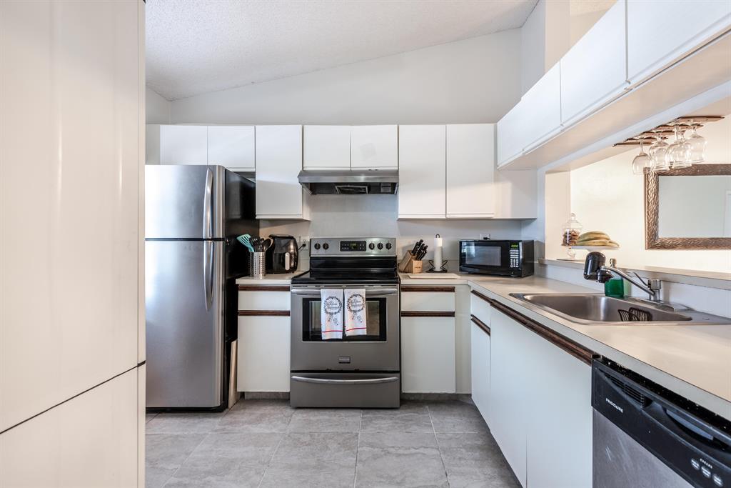 LUCERNE LAKES GOLF COURSE - Residential