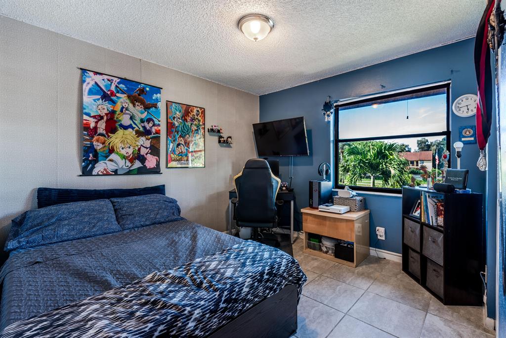 LUCERNE LAKES GOLF COURSE - Residential