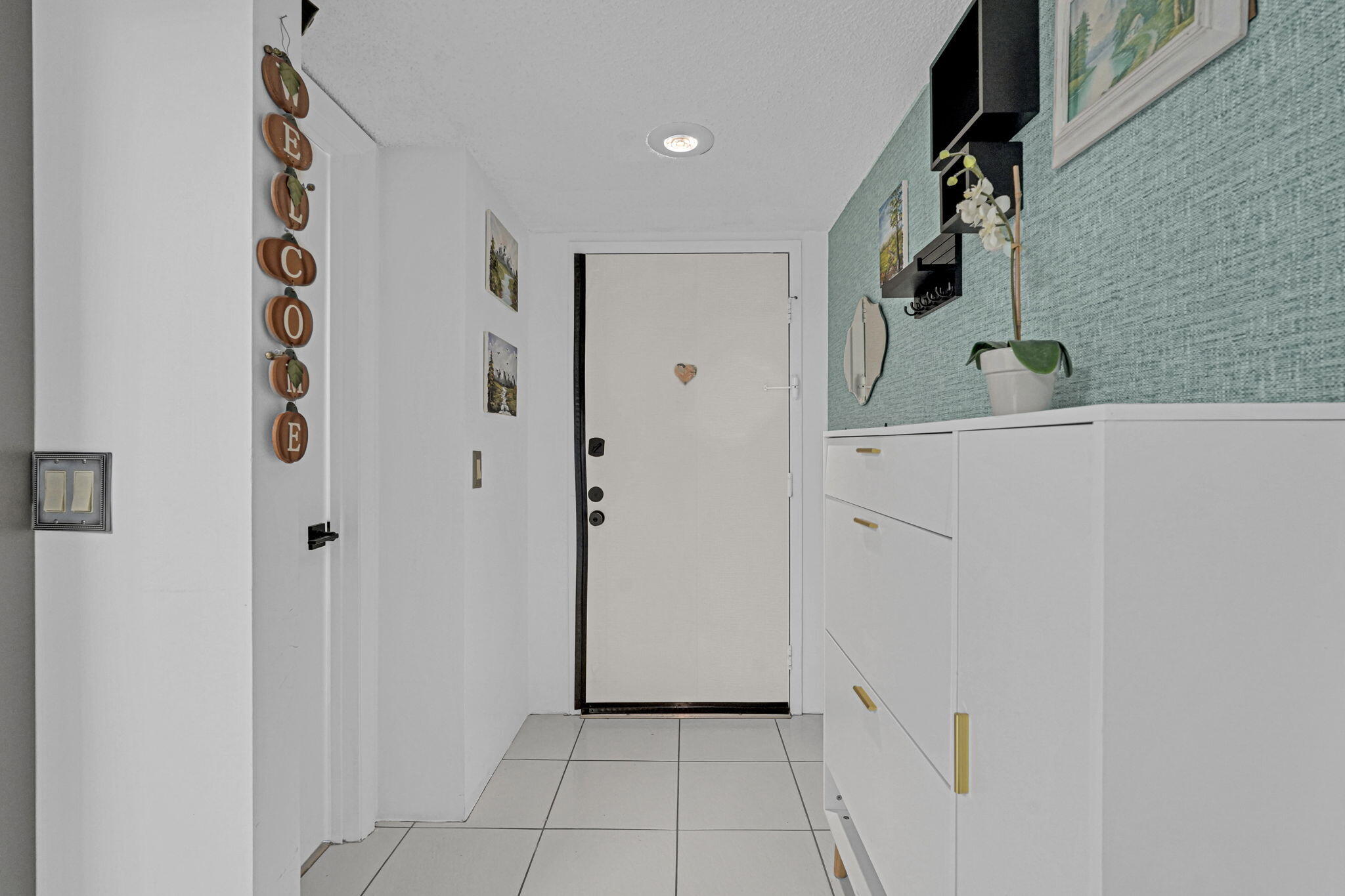 16200 Golf Club Road 206