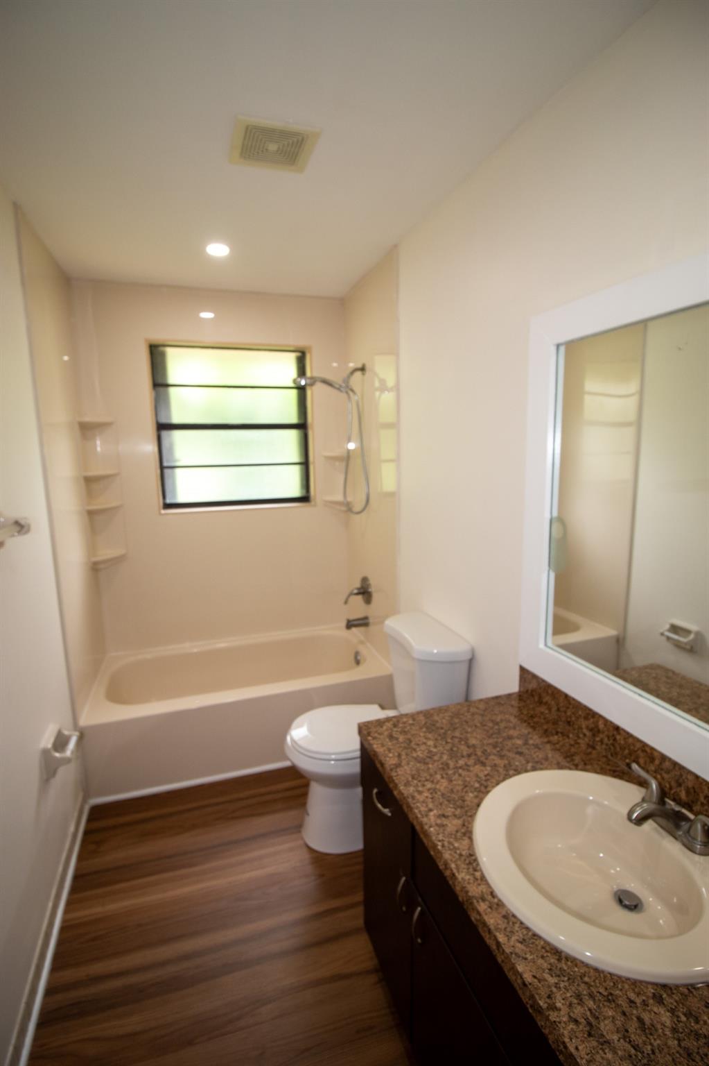 University Maplewood - Residential Lease