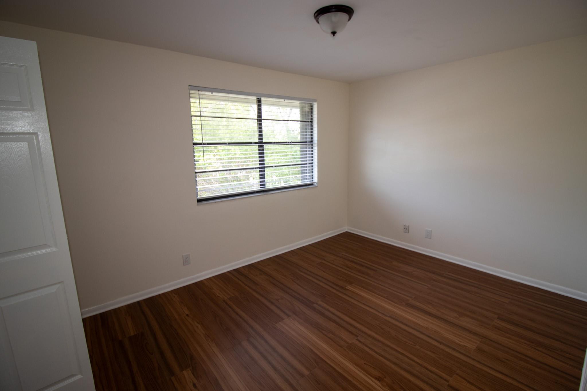 University Maplewood - Residential Lease