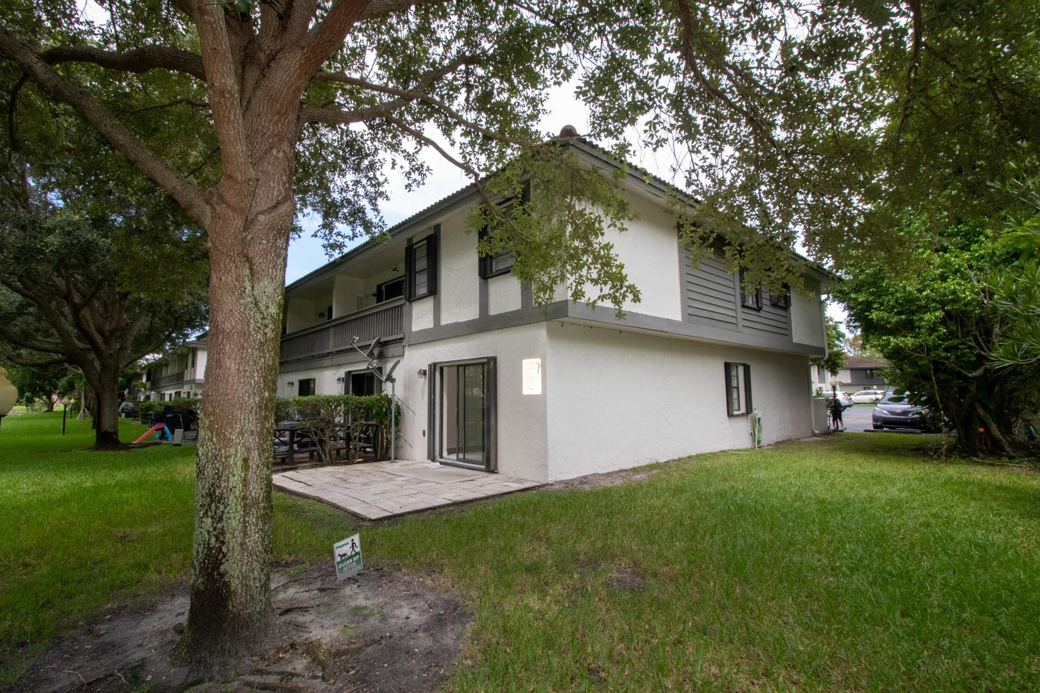 University Maplewood - Residential Lease