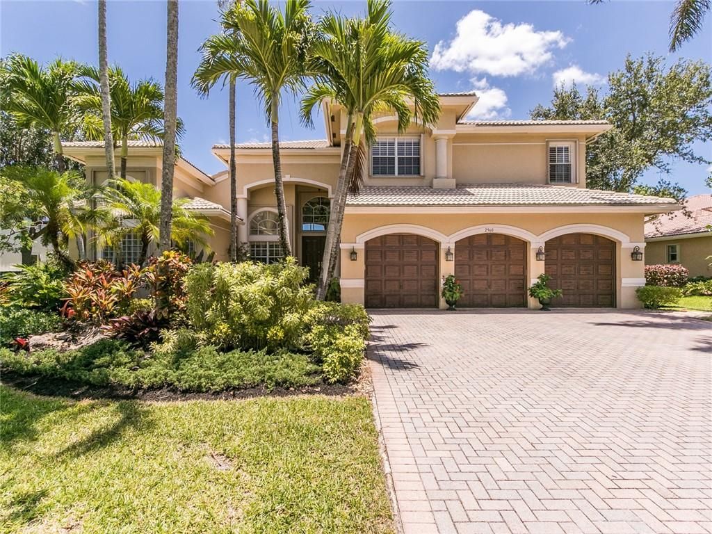 Photo of 2960 W LAKE VISTA CR, Davie, FL 33328 (MLS # F10286048)