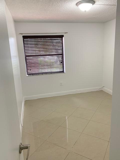 BLEAU FONTAINE CONDO #3 - Residential Lease