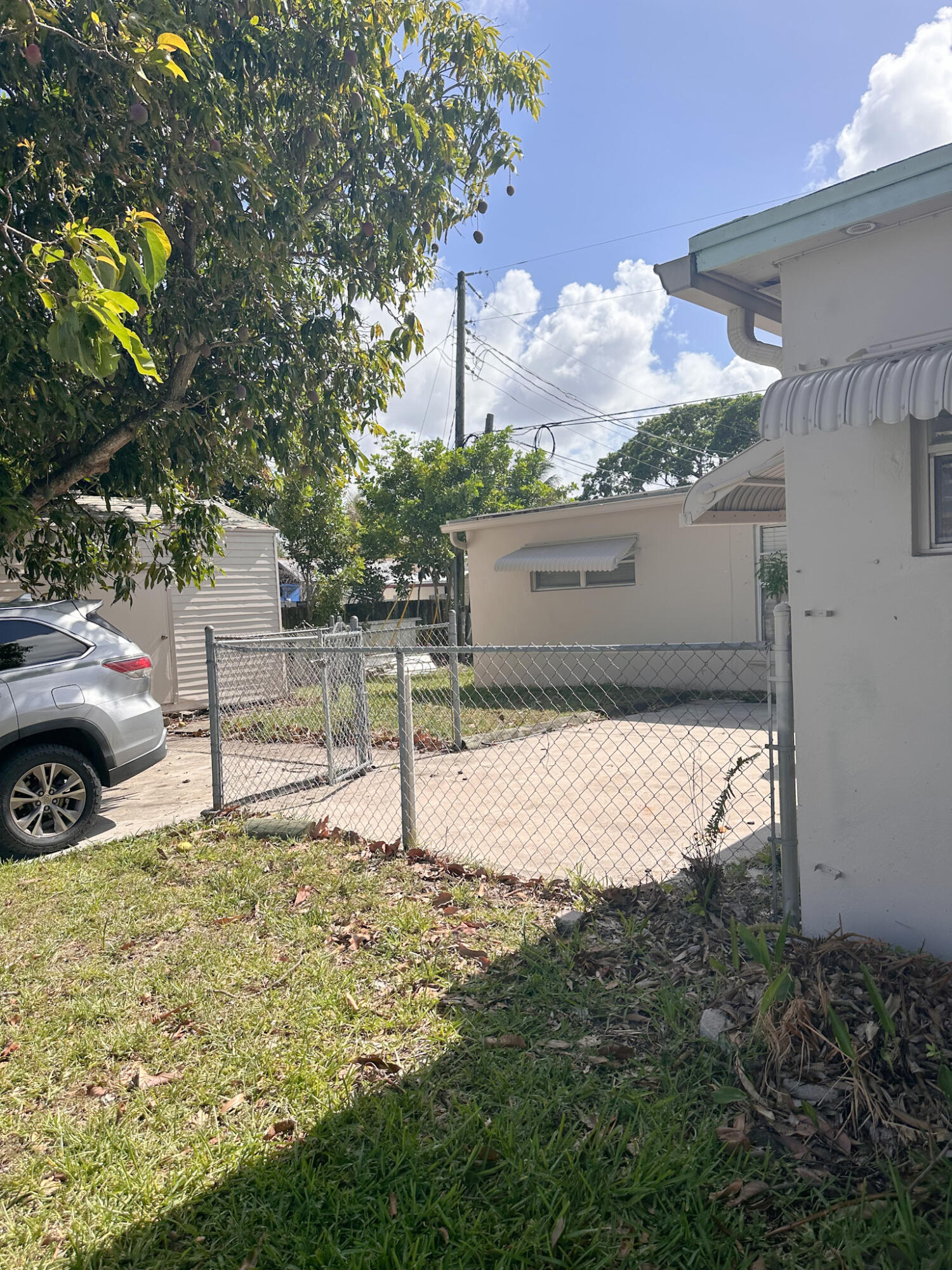 NORTH ANDREWS TERRACE FIRST ADD - Residential Lease
