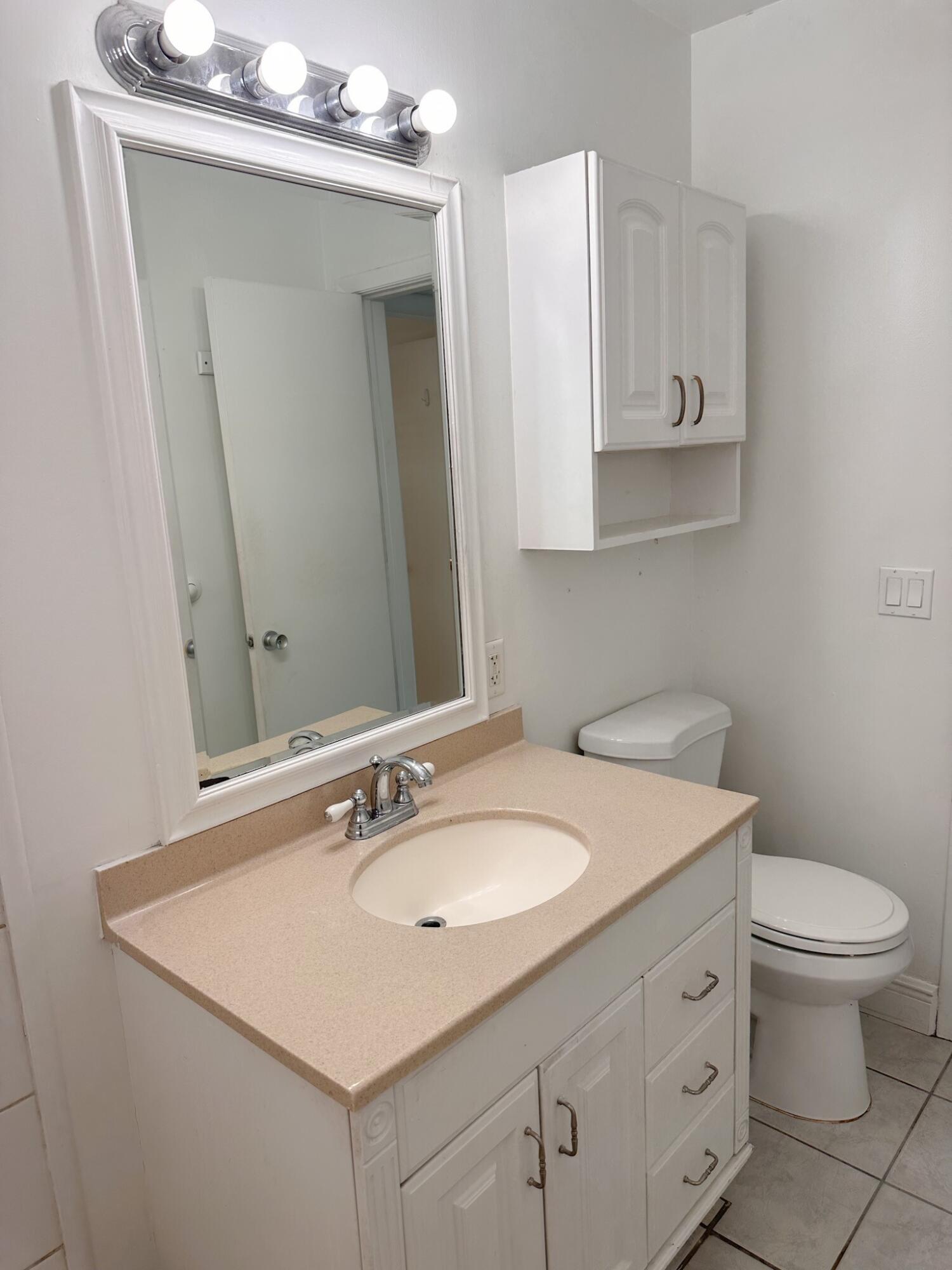 NORTH ANDREWS TERRACE FIRST ADD - Residential Lease