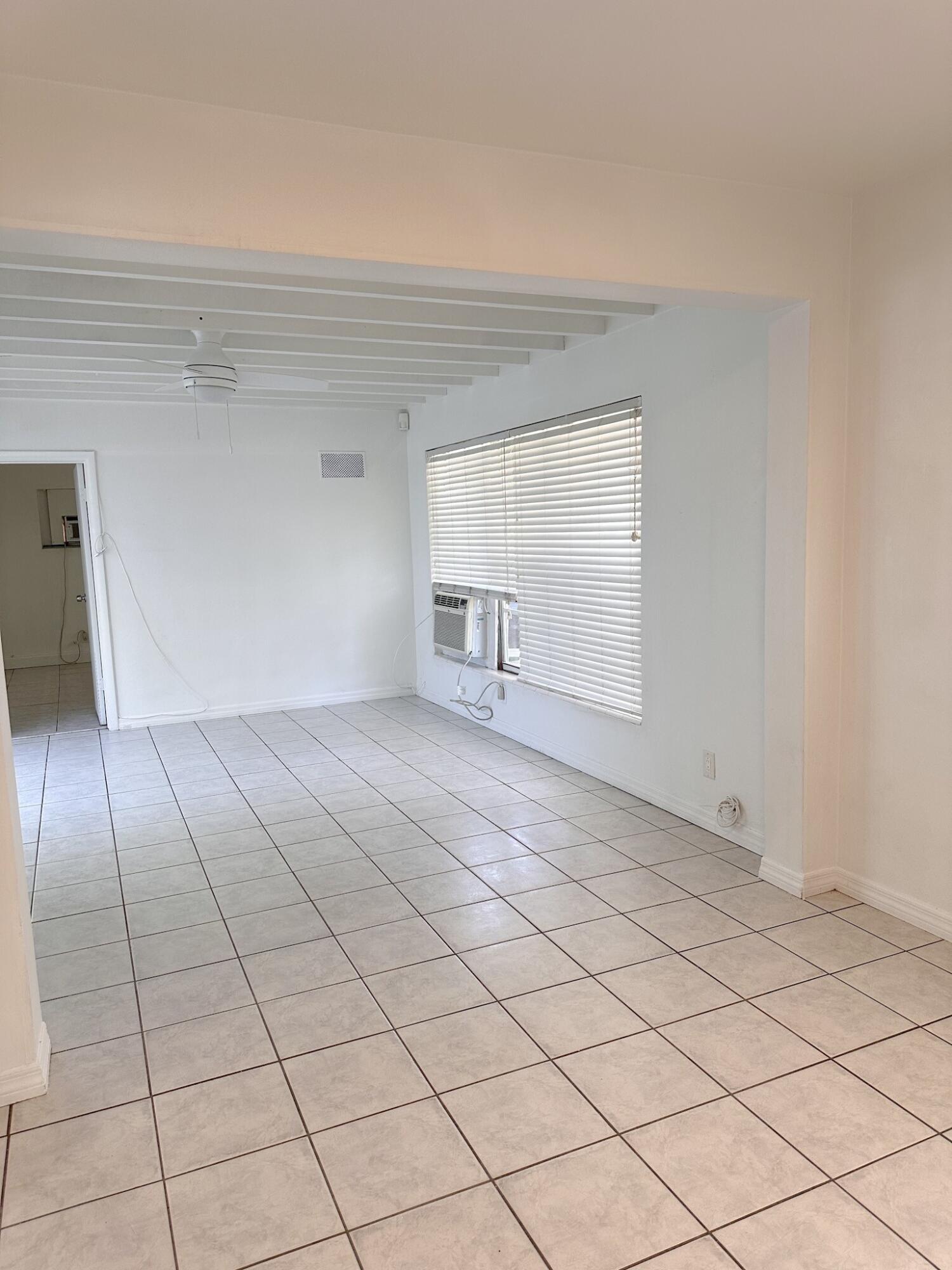 NORTH ANDREWS TERRACE FIRST ADD - Residential Lease
