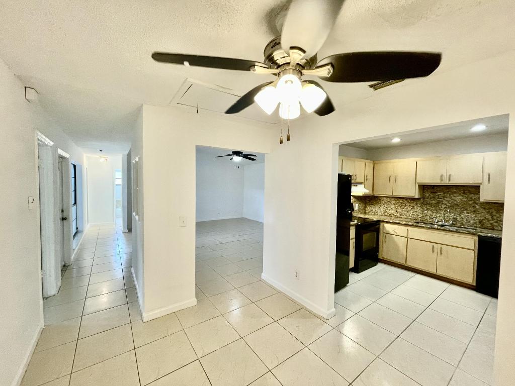 TREE LAKE - Residential