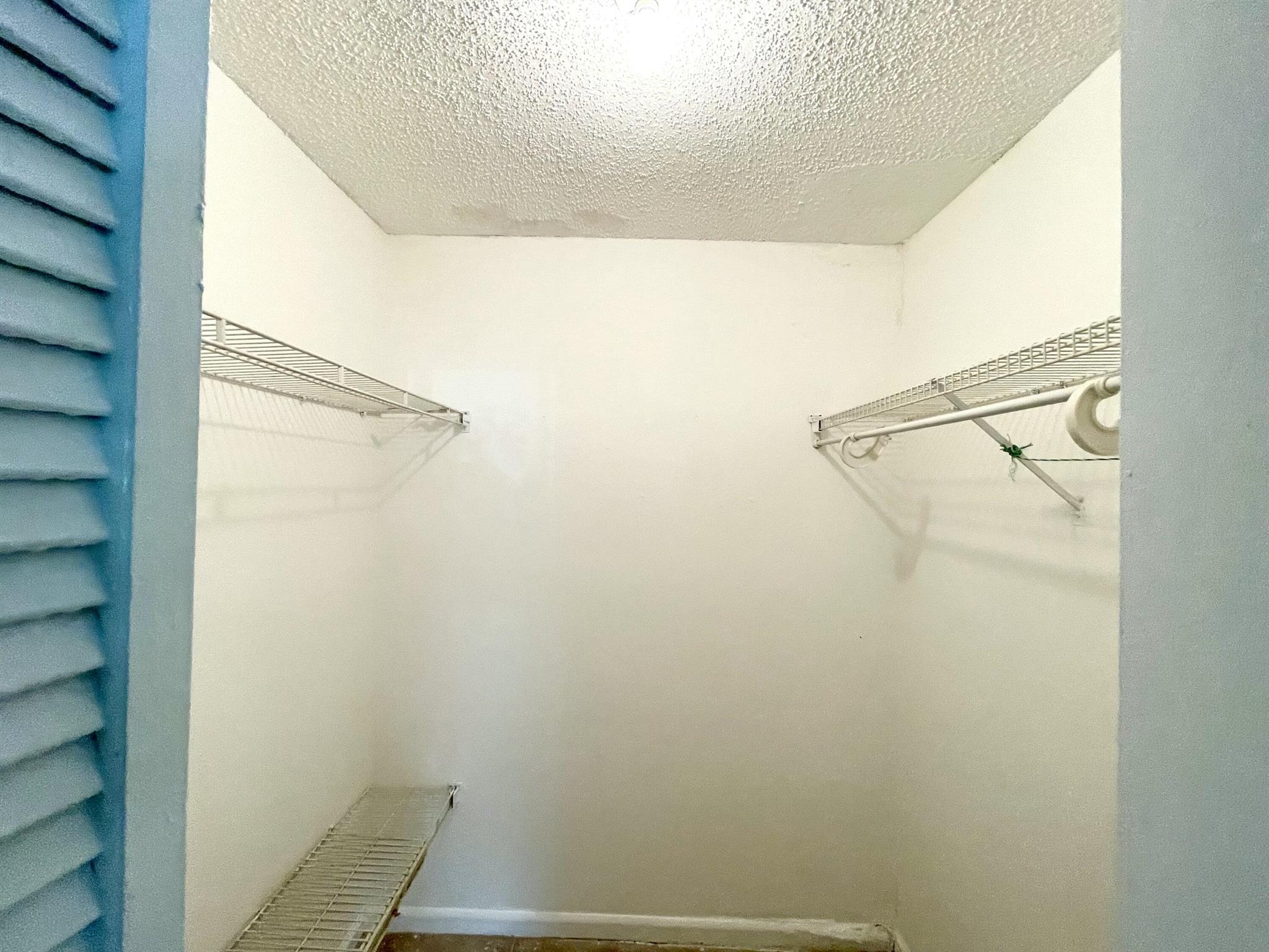 TREE LAKE - Residential