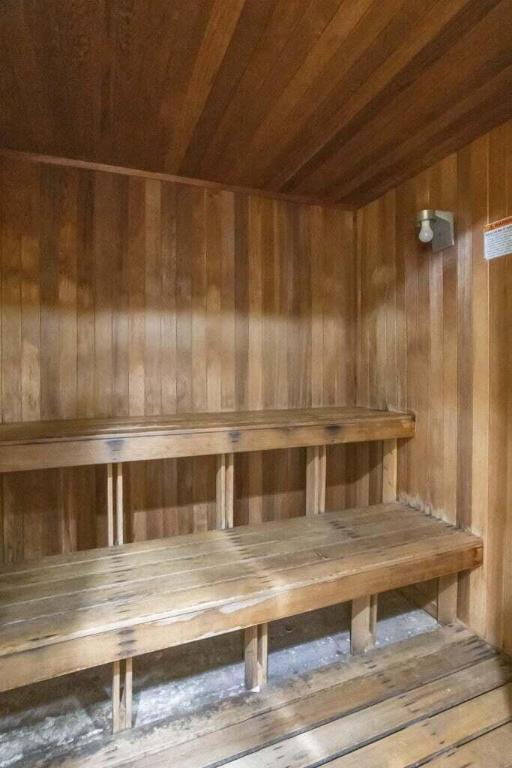 MOORINGS AT LANTANA CONDO 3 - Residential Lease