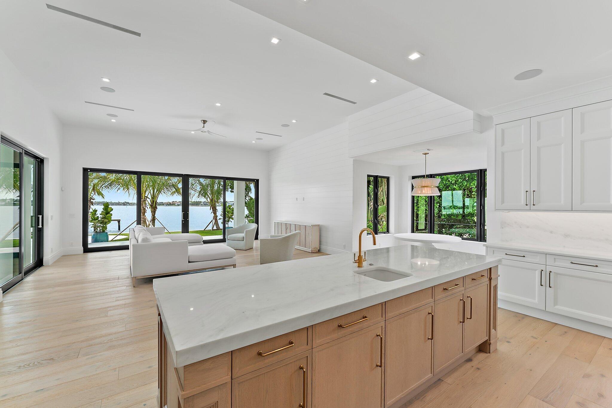 BAY HARBOR - Residential