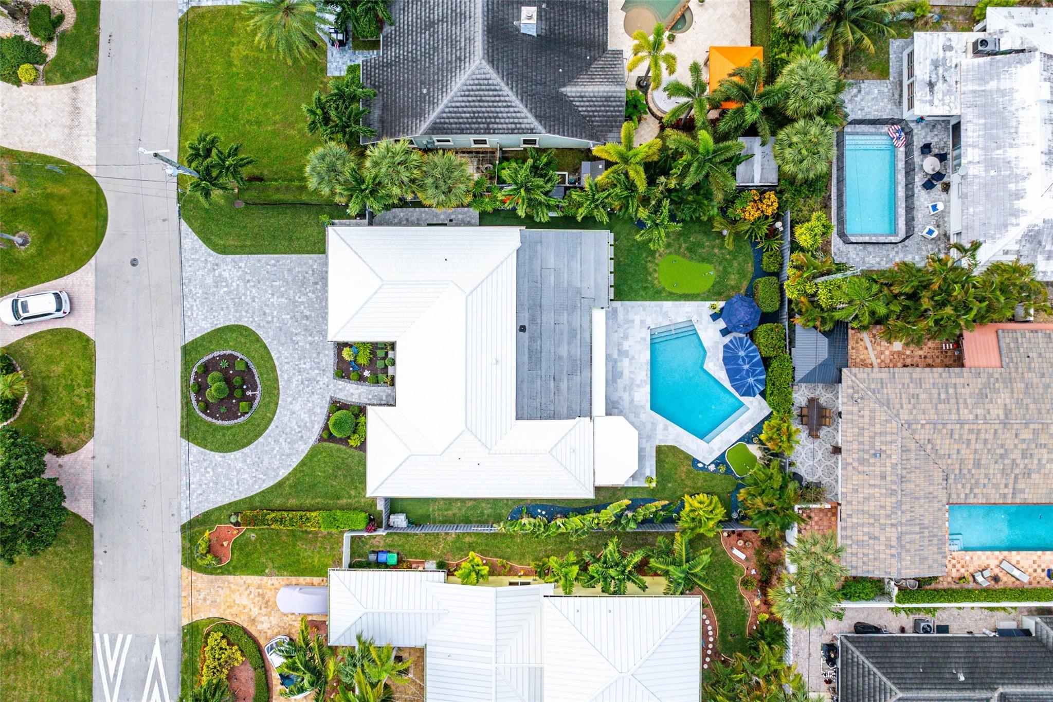 LAUDERDALE SURF & YACHT E - Residential