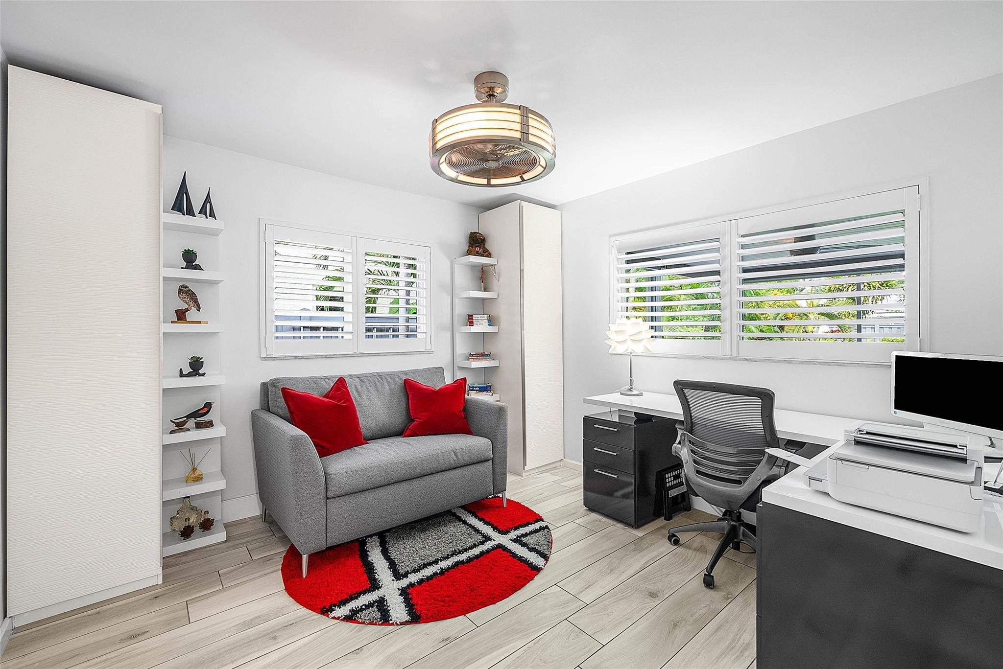 LAUDERDALE SURF & YACHT E - Residential