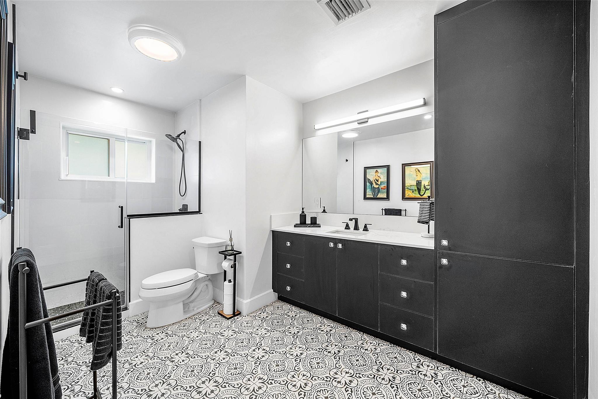 LAUDERDALE SURF & YACHT E - Residential